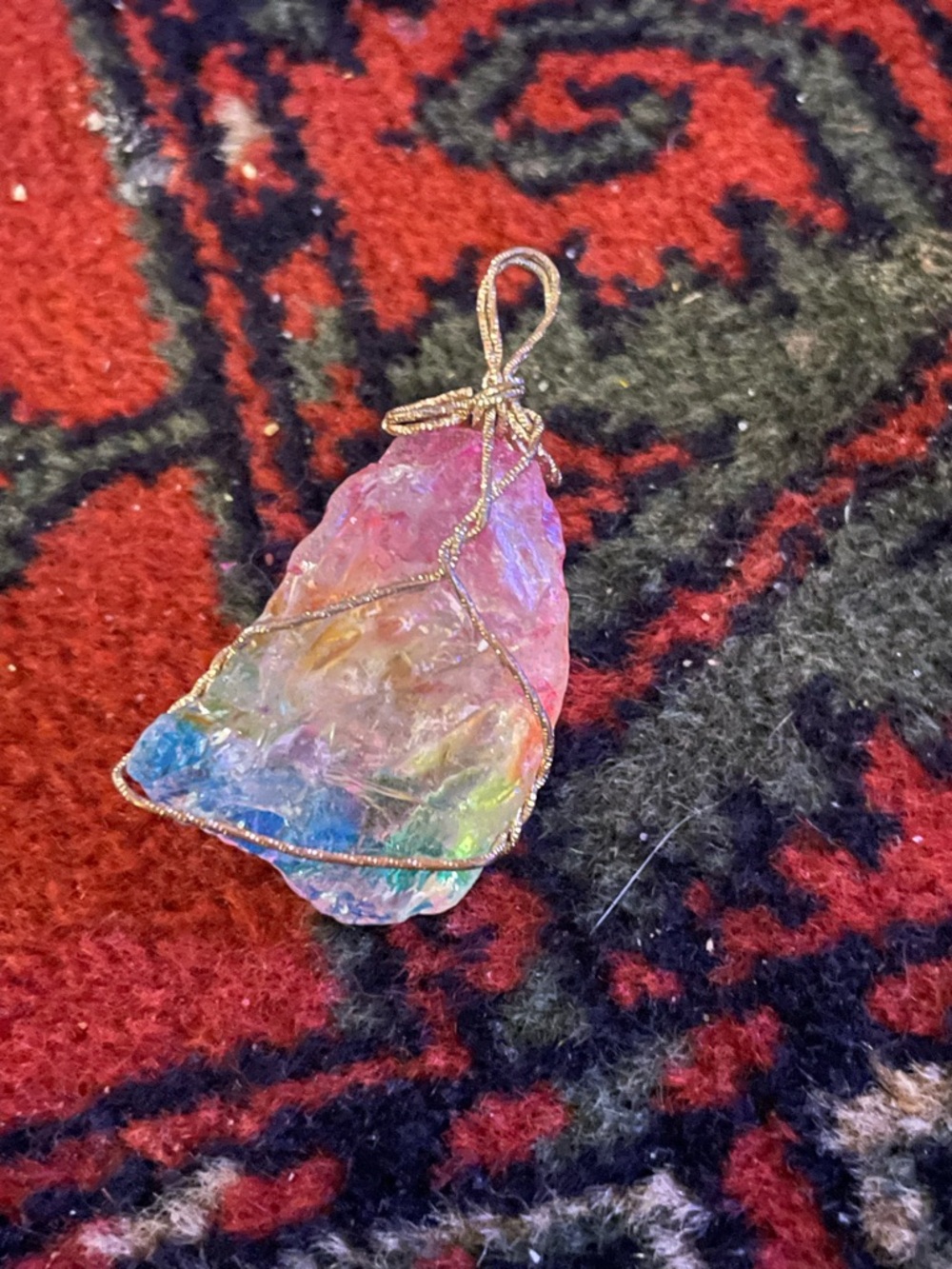 Beautiful Rough Raw Quartz Pendant - Picture 3 of 5
